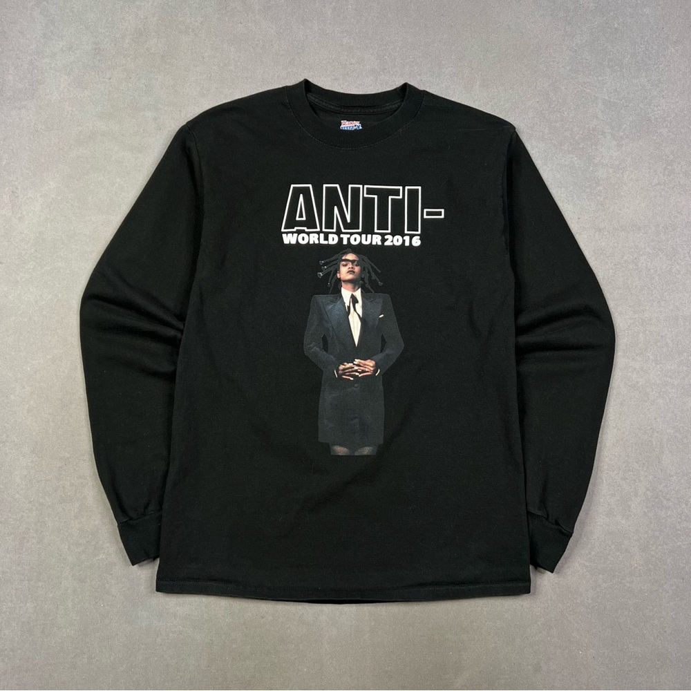 Rihanna Black Anti-World Tour 2016 Long Sleeve Tee